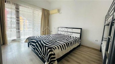 16922599941-bedapartmentwithpoolandseaviewsin