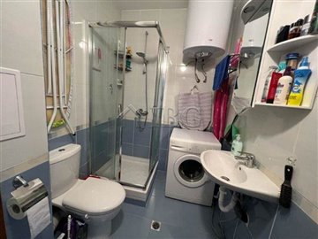 16938985661-bedroomapartmentwithpoolviewinroy