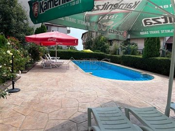 16938985671-bedroomapartmentwithpoolviewinroy