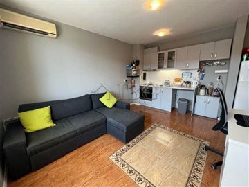 16938985681-bedroomapartmentwithpoolviewinroy