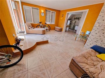 1694231819ravda-residential-apartment-25