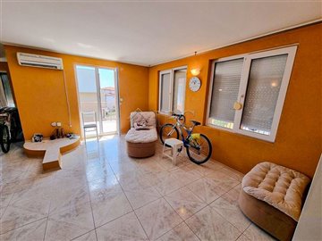 1694231818ravda-residential-apartment-14