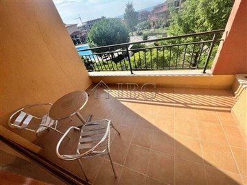 1695131302seaandpoolviewone-bedroomapartmenti