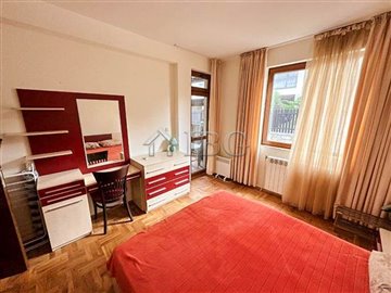 16952126121stline2-bedroomapartmentforsaleint