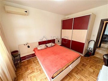 16952126131stline2-bedroomapartmentforsaleint