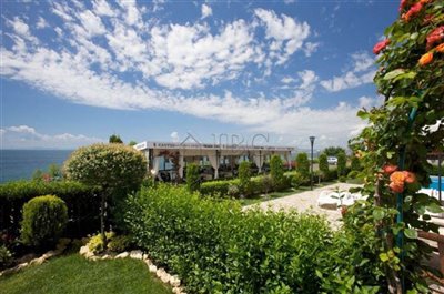 16951935831stline2-bedroomapartmentforsaleint