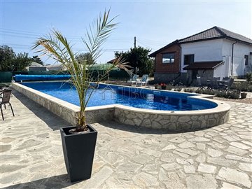 16975510803-bed-2-bath-house-balchik-2