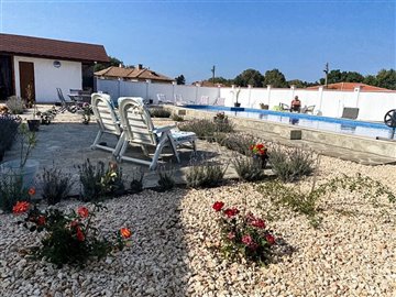 16975510813-bed-2-bath-house-balchik-11