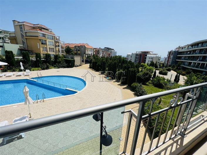 Image No.1-Appartement de 2 chambres à vendre à Sveti Vlas