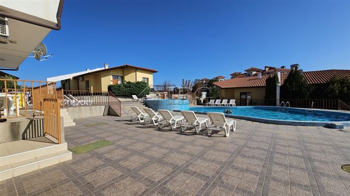 Image No.1-2 Bed House for sale