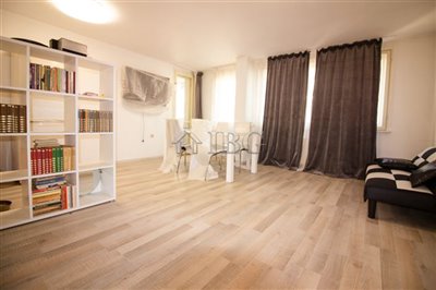 17047190002-bed-apartment-for-sale-close-to-t