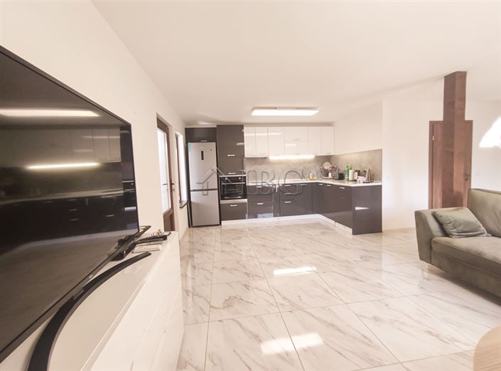 Image No.7-2 Bed House for sale