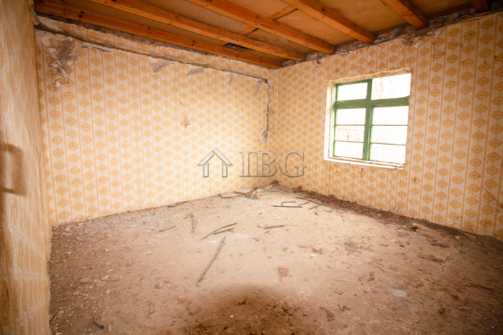 Image No.14-3 Bed House for sale