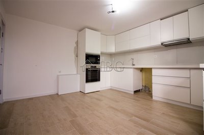 17062801252-bed-fully-renovated-house-in-big-