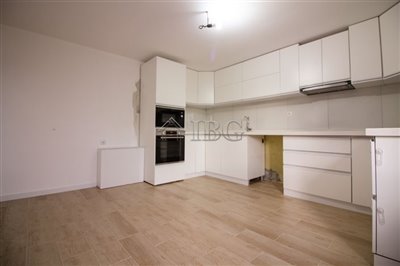 17062801222-bed-fully-renovated-house-in-big-