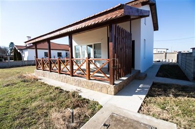17068654612-bed-house-close-to-balchik-13