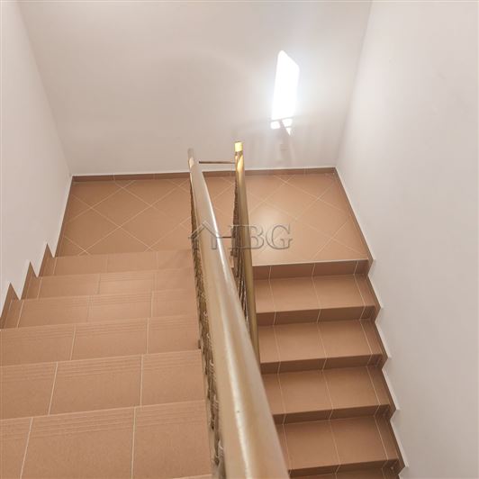 Image No.12-3 Bed House for sale