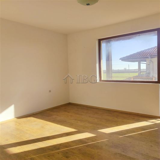 Image No.17-3 Bed House for sale