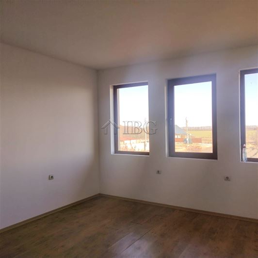 Image No.25-3 Bed House for sale