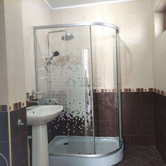 Image No.19-4 Bed House for sale