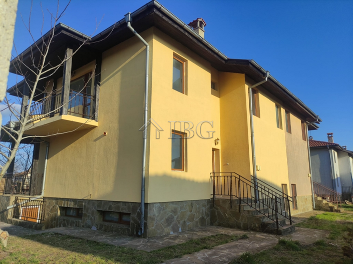 Image No.21-4 Bed House for sale