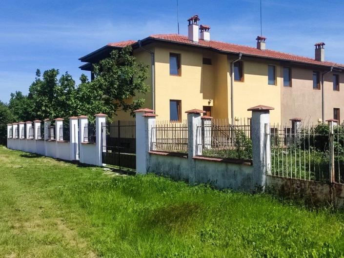 Image No.24-4 Bed House for sale