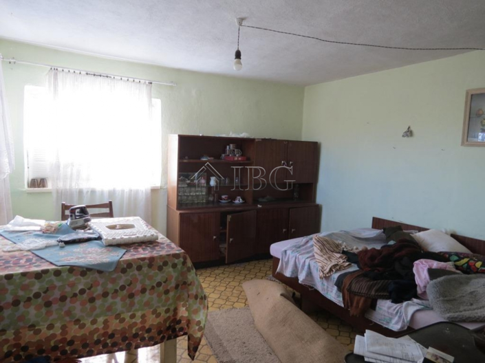 Image No.10-Maison de 4 chambres à vendre à General Toshevo