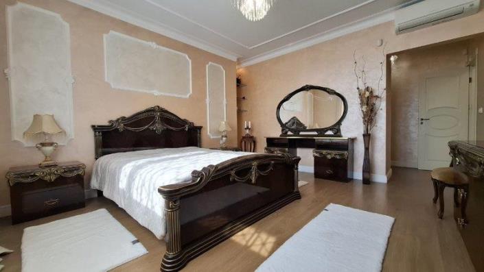 Image No.21-4 Bed House for sale