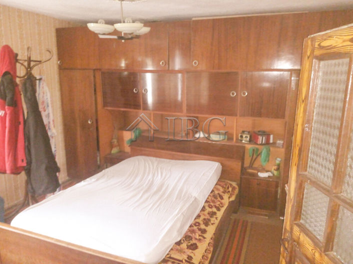 Image No.11-Maison de 2 chambres à vendre à General Toshevo