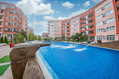 Appartement à vendre à Elenite