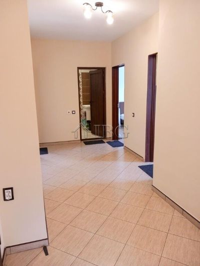 Image No.8-4 Bed House for sale