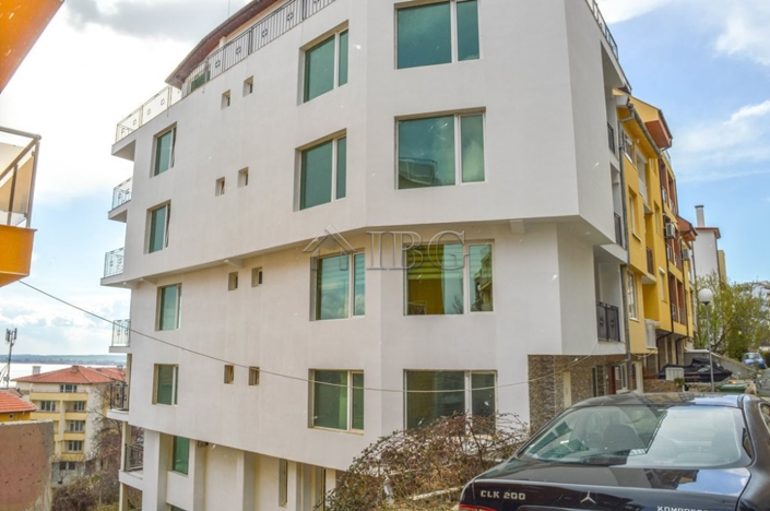 Image No.2-Appartement de 2 chambres à vendre à Sveti Vlas