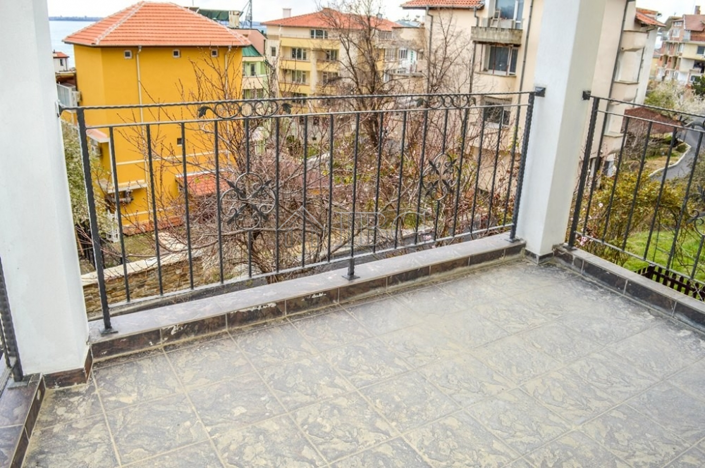 Image No.4-Appartement de 2 chambres à vendre à Sveti Vlas