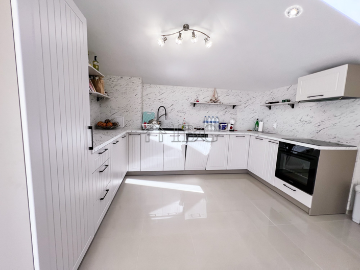 Image No.26-4 Bed House for sale