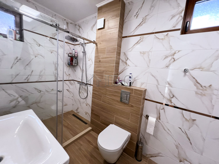 Image No.36-4 Bed House for sale