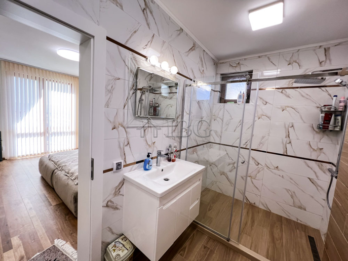 Image No.38-4 Bed House for sale