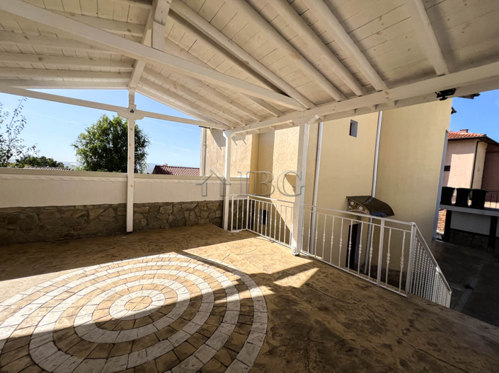 Image No.5-4 Bed House for sale