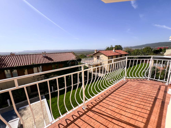 Image No.42-4 Bed House for sale