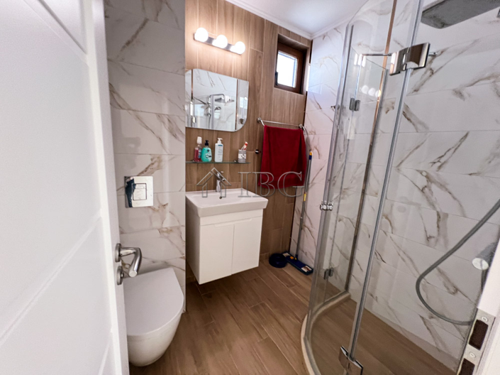 Image No.46-4 Bed House for sale