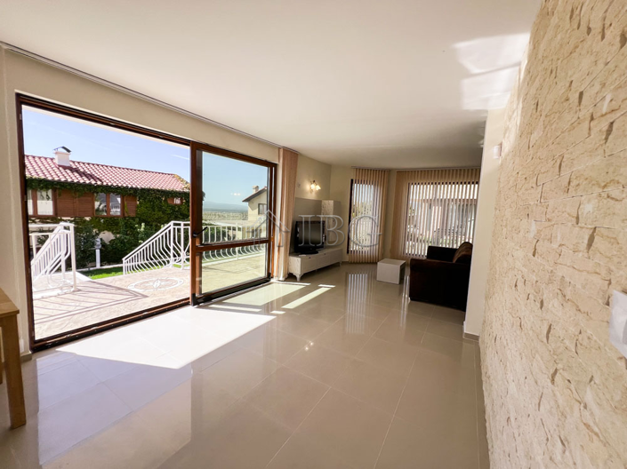 Image No.57-4 Bed House for sale