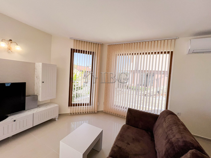 Image No.70-4 Bed House for sale