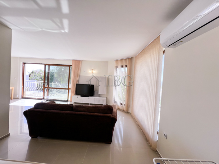 Image No.71-4 Bed House for sale