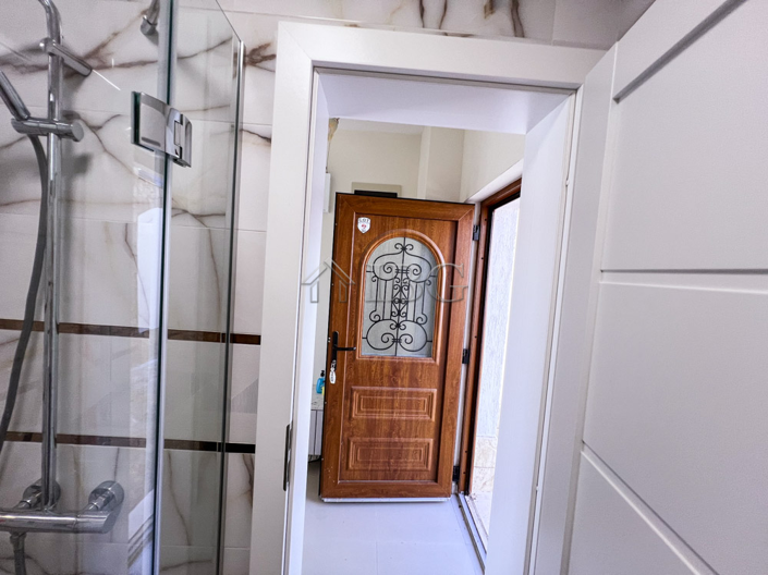 Image No.76-4 Bed House for sale