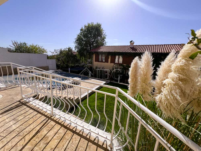 Image No.78-4 Bed House for sale