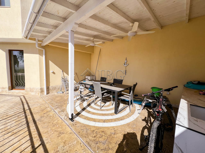 Image No.83-4 Bed House for sale