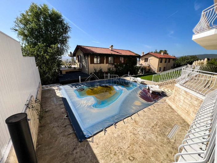 Image No.85-4 Bed House for sale