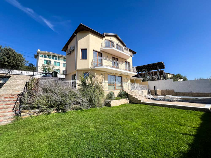 Image No.87-4 Bed House for sale