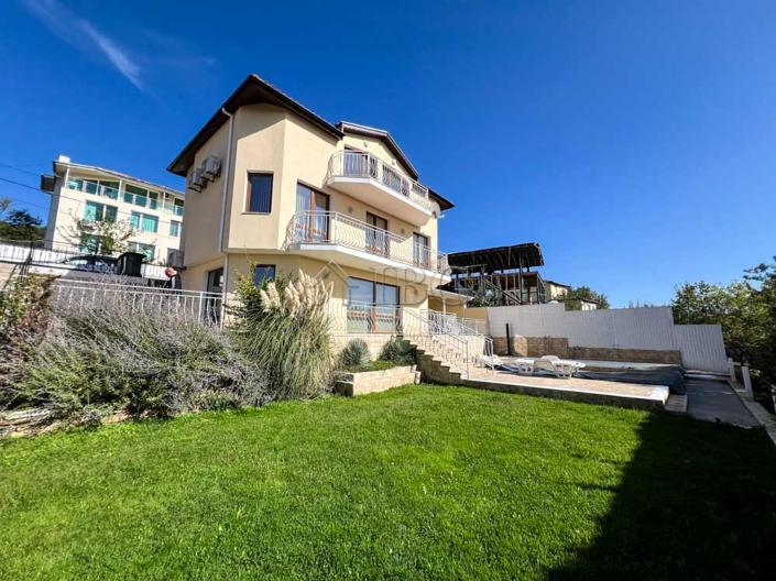 Image No.88-4 Bed House for sale