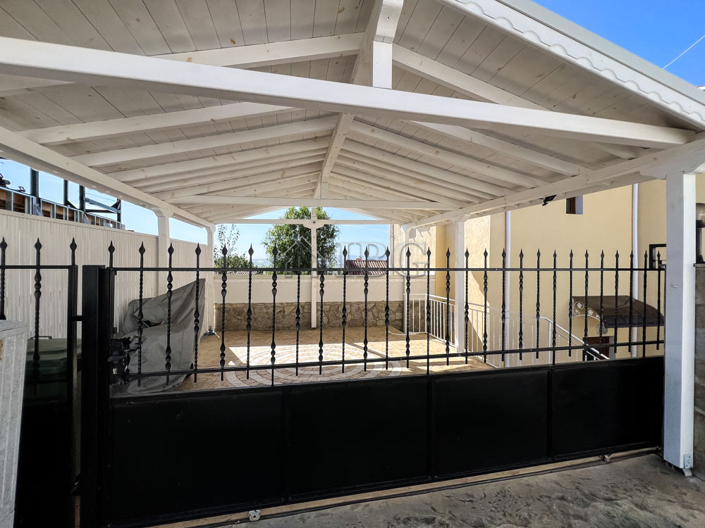 Image No.94-4 Bed House for sale