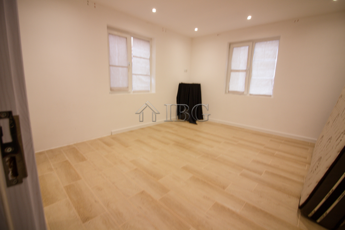 Image No.10-Maison de 3 chambres à vendre à Kubrat